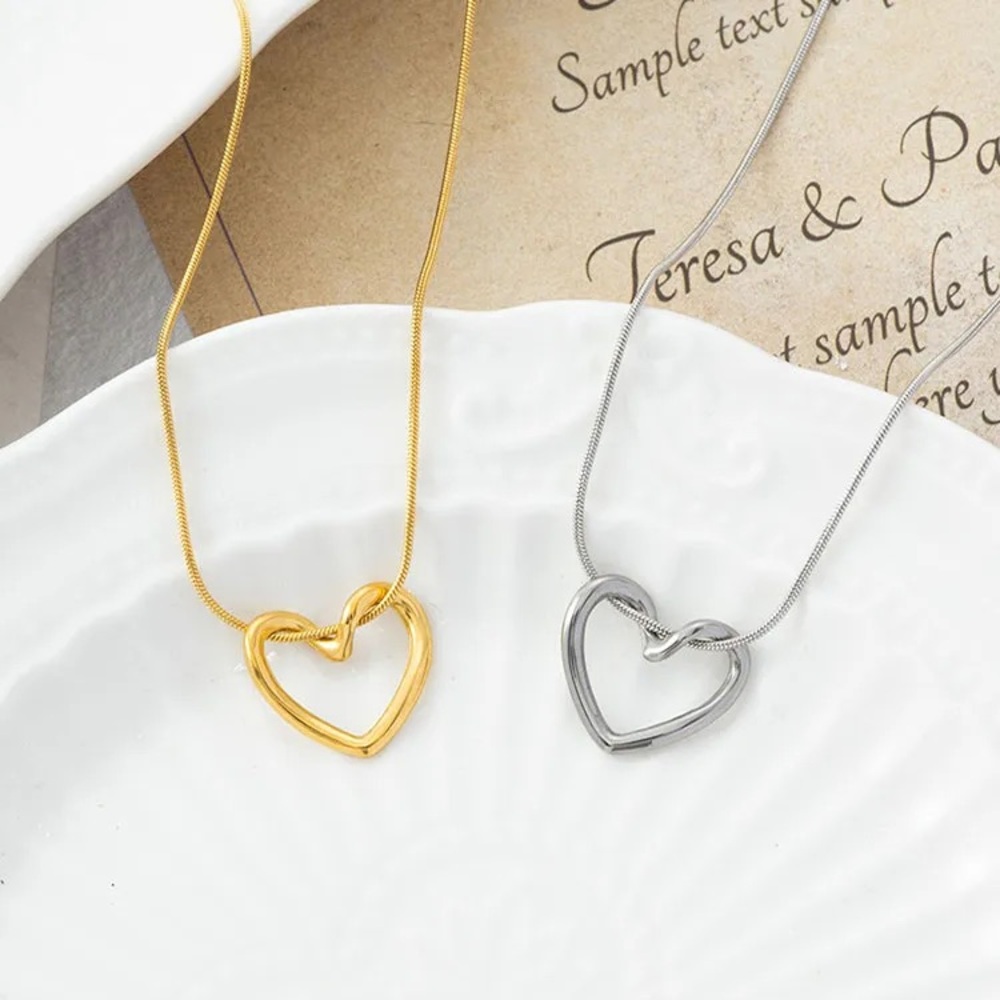 Elegant Gold and Silver Heart Necklaces - Picture 1 of 4
